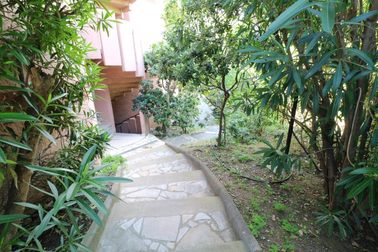 With Beautiful Sea View And Direct Access *